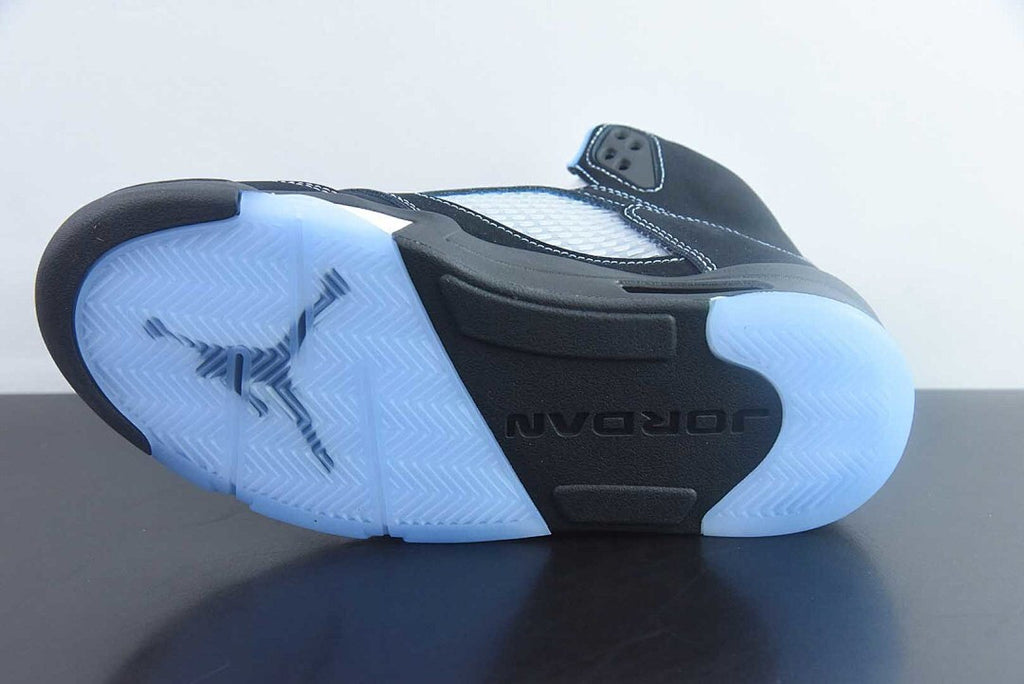 AXR JORDXN 5 “BLACK/UNIVERSITY BLUE”